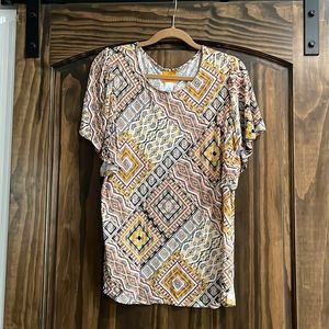 Ruby Rd. Colorful top with ruffled short sleeves